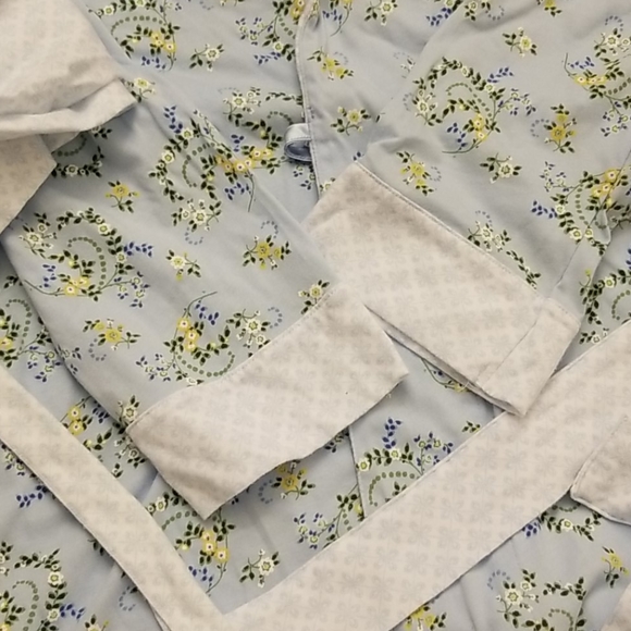 Sleepware set with matching slippers - Picture 6 of 11